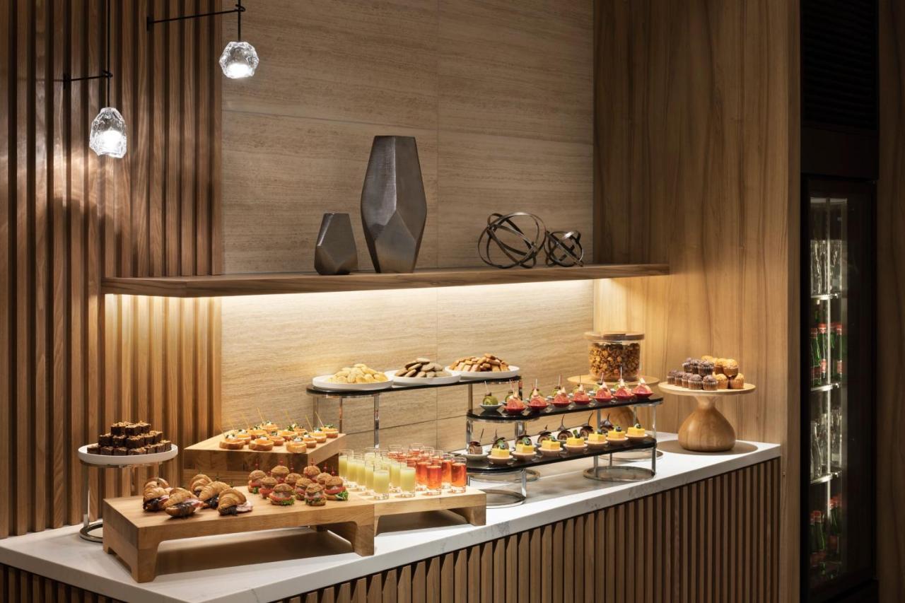 Hotel Courtyard By Marriott Nagoya Esterno foto