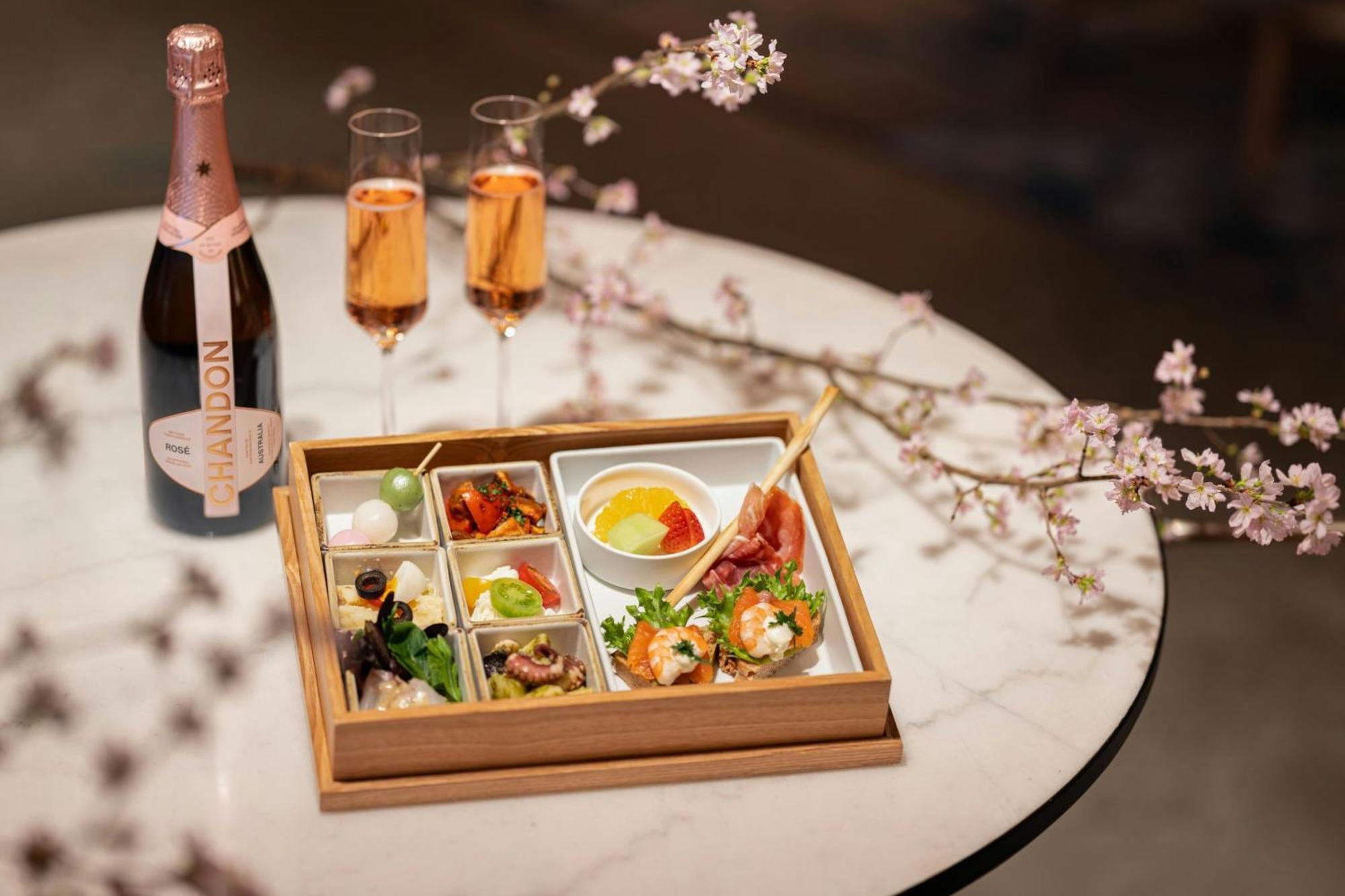 Hotel Courtyard By Marriott Nagoya Esterno foto